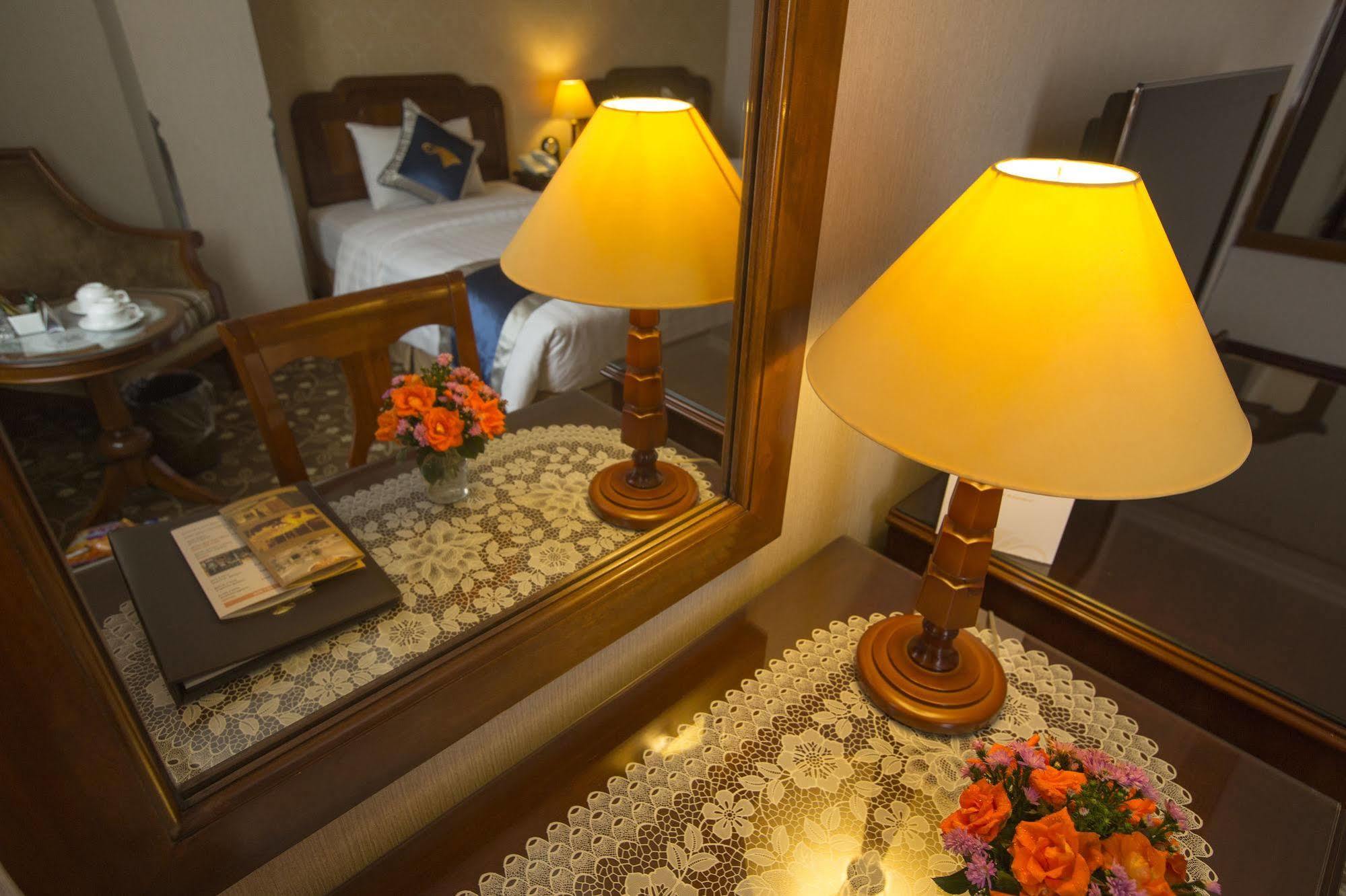 Adamas Hanoi Hotel Bagian luar foto